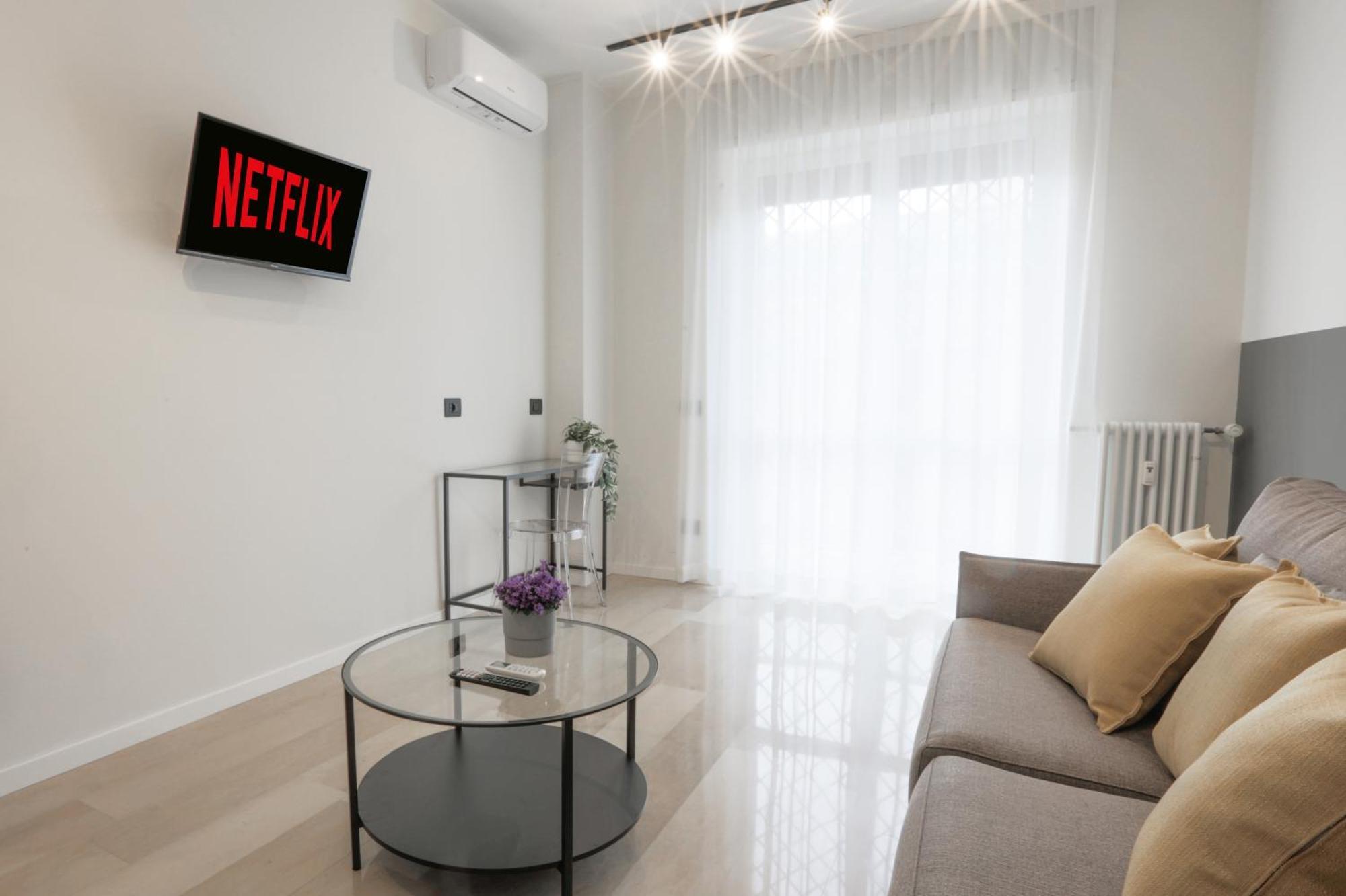 New Modern Flat 10 Minutes Walk From Station Apartamento Milão