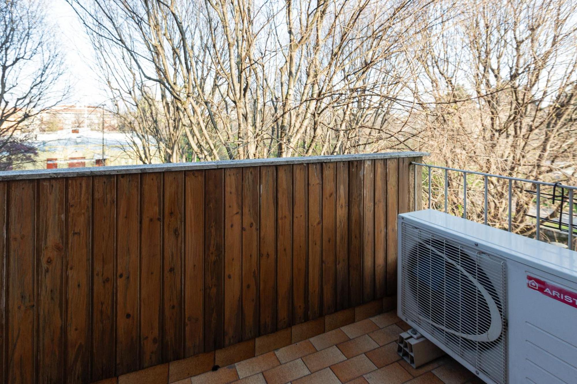 Apartment Martesana Cozy - W/ Balcony