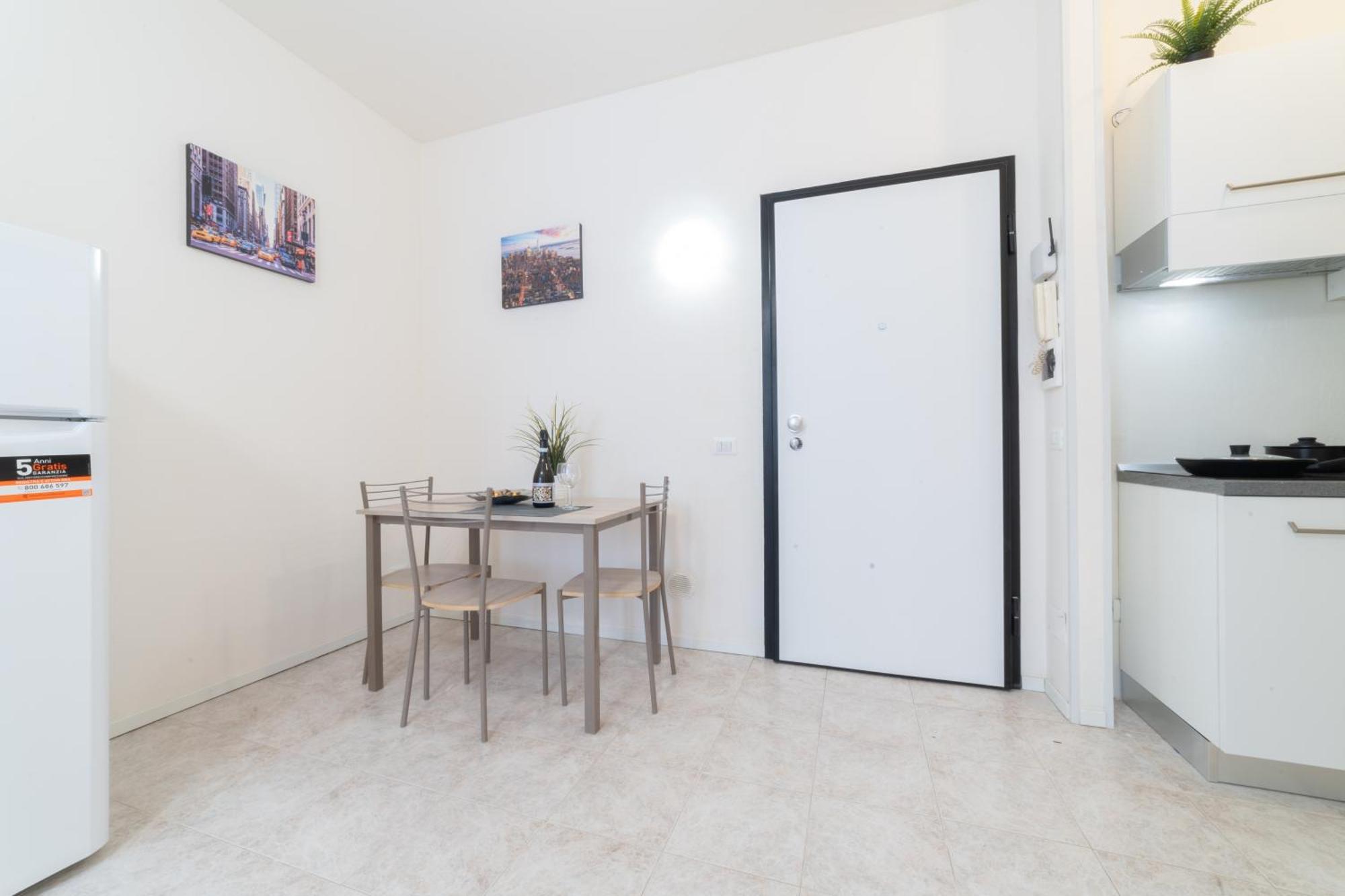 Apartment Citylife-centro, Amazing New Apt With Wifi & Ac *