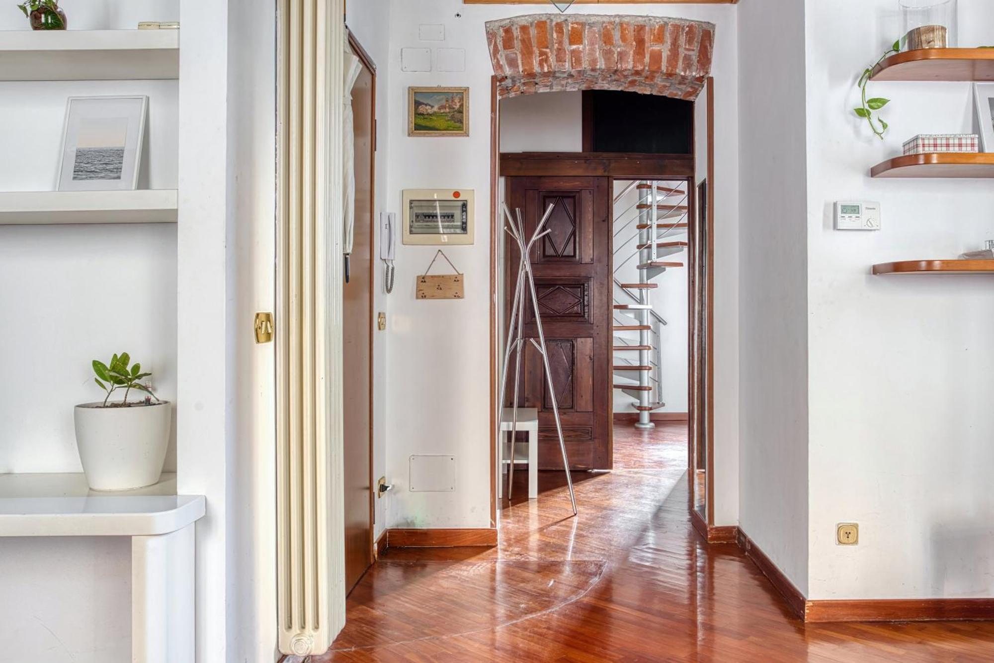 Joivy Spacious Flat, Excellent Centre Access *