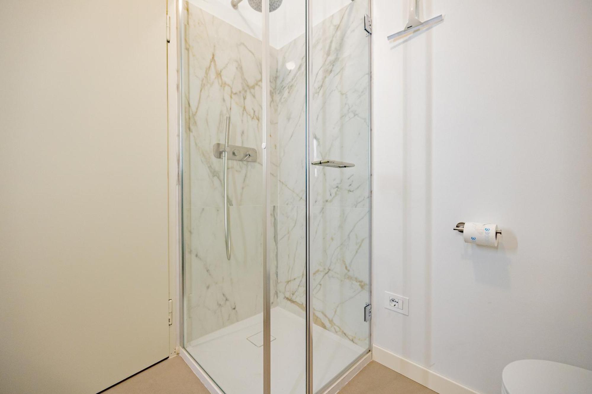Apartment Elegance & Comfort Station 500mt -15minuti Duomo Milan