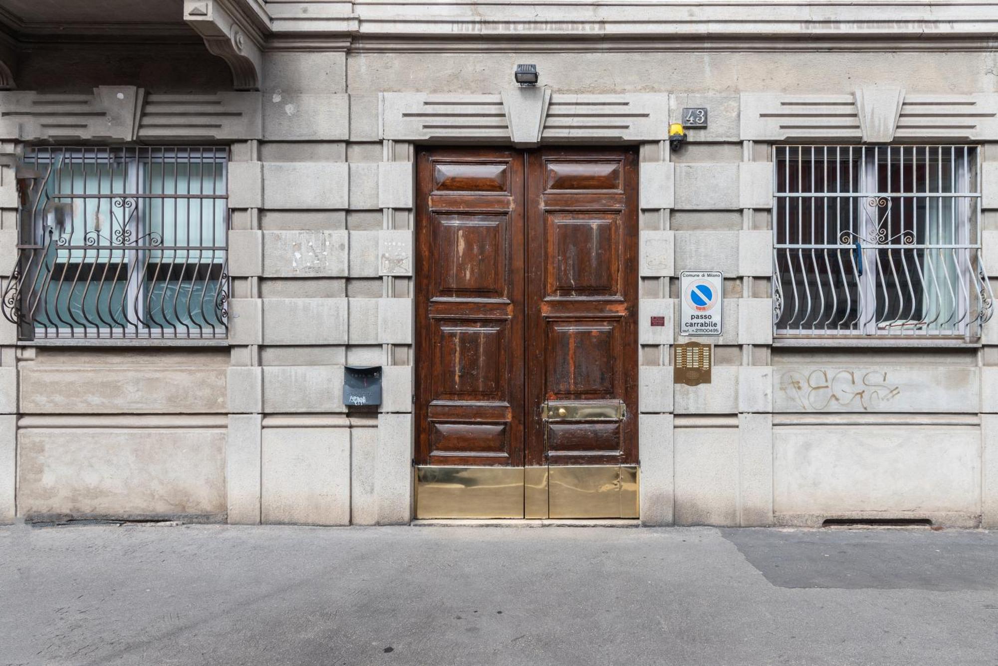 Bilocale In Ottima Posizione: Tra E Lima Mailand