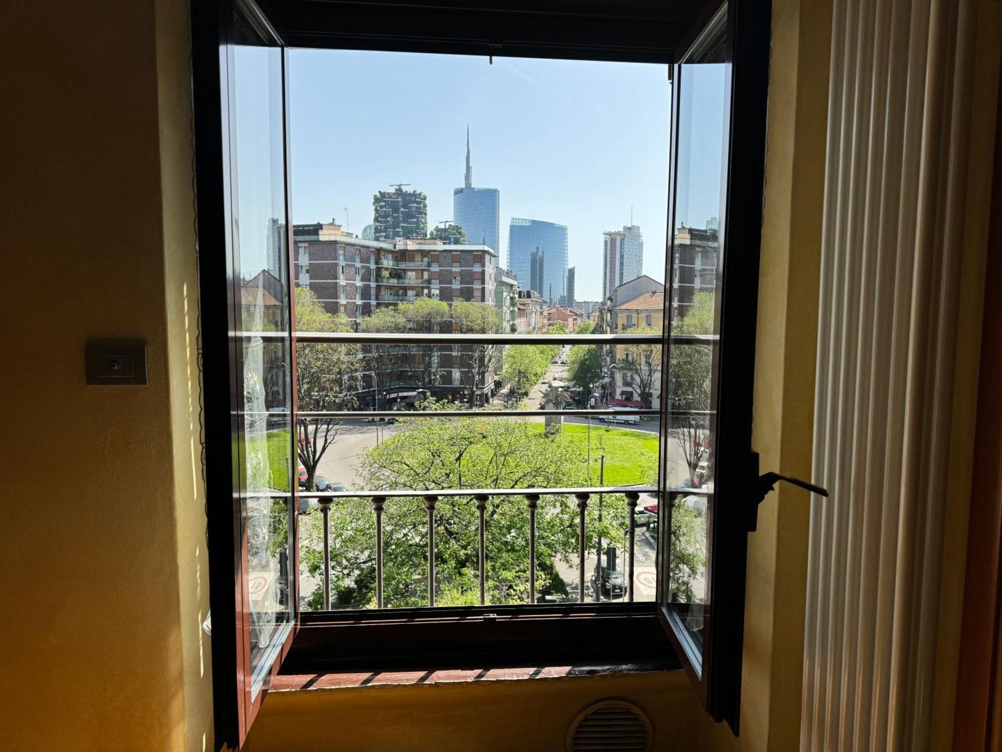 Timeless View In - Isola District