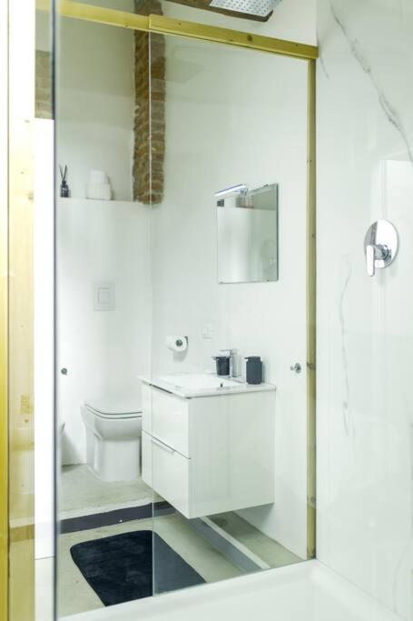 Duomo Penthouse Design - City Center - Ac