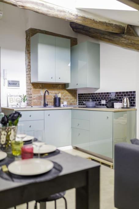 Duomo Penthouse Design - City Center - Ac Apartment