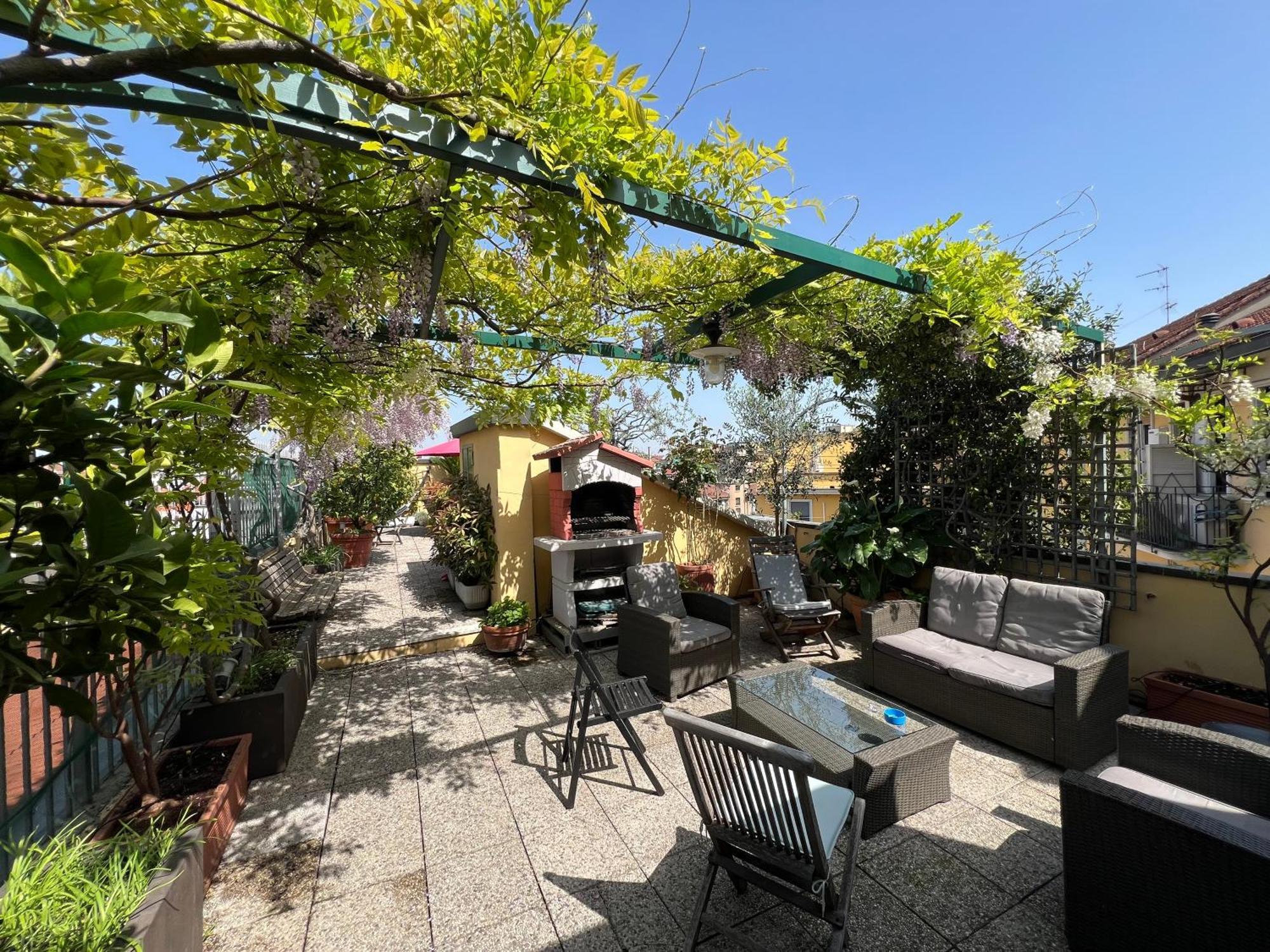 Dream Garden Center On Subway 10 Guest Apartamento *