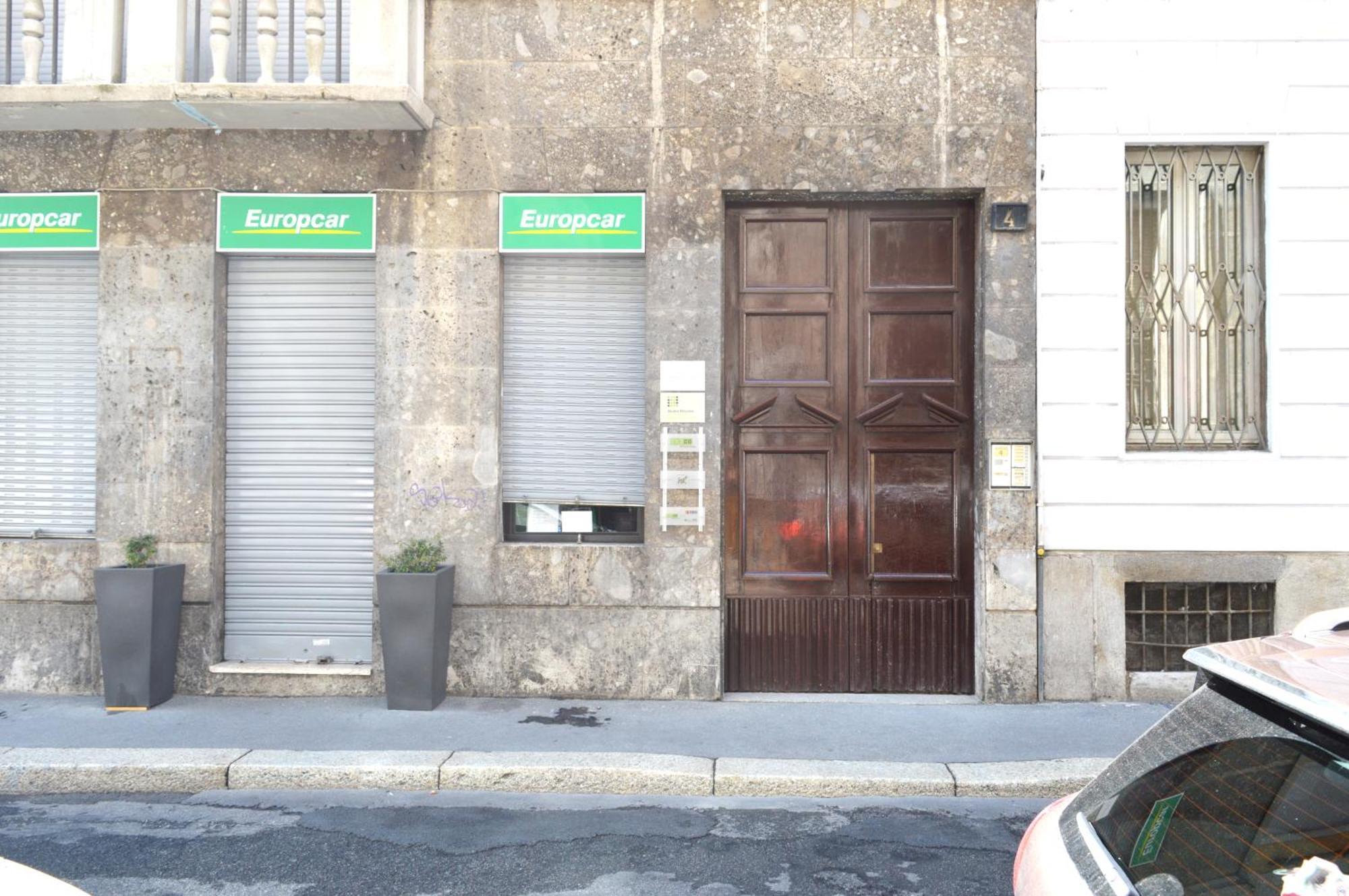 Joivy Mauri - Cosy Flats Near The Duomo Apartment *