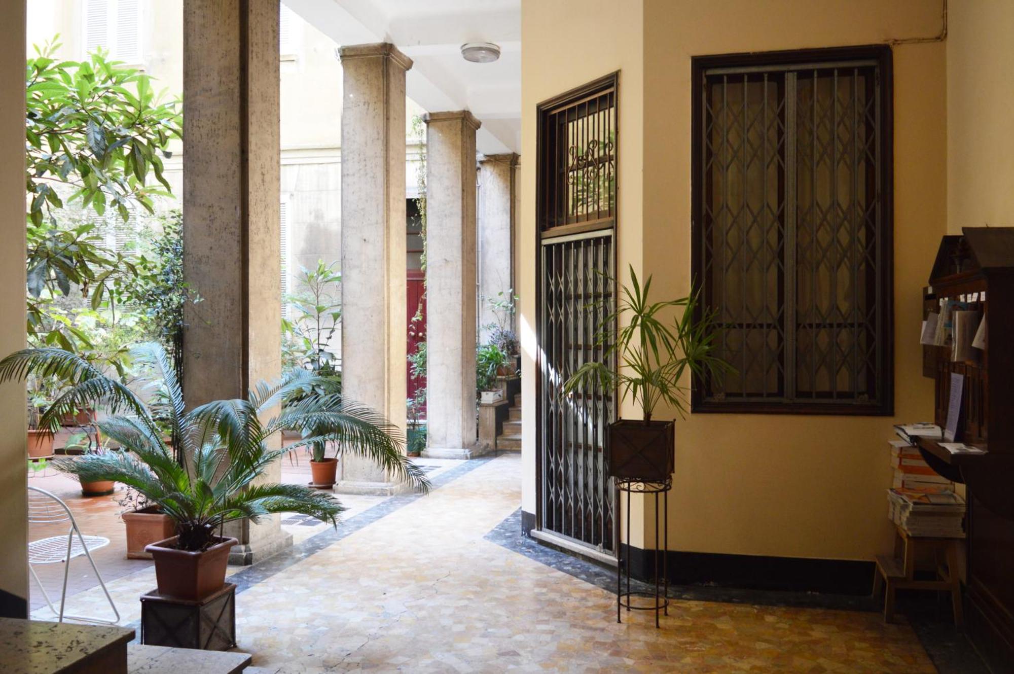 Joivy Mauri - Cosy Flats Near The Duomo * Milan