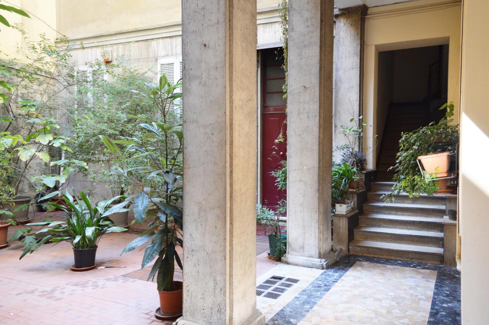 Joivy Mauri - Cosy Flats Near The Duomo Milan