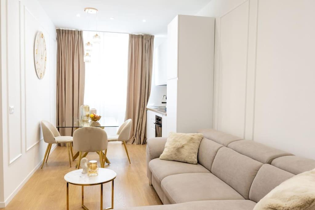 We - Prada Luxury Apartamento Milão