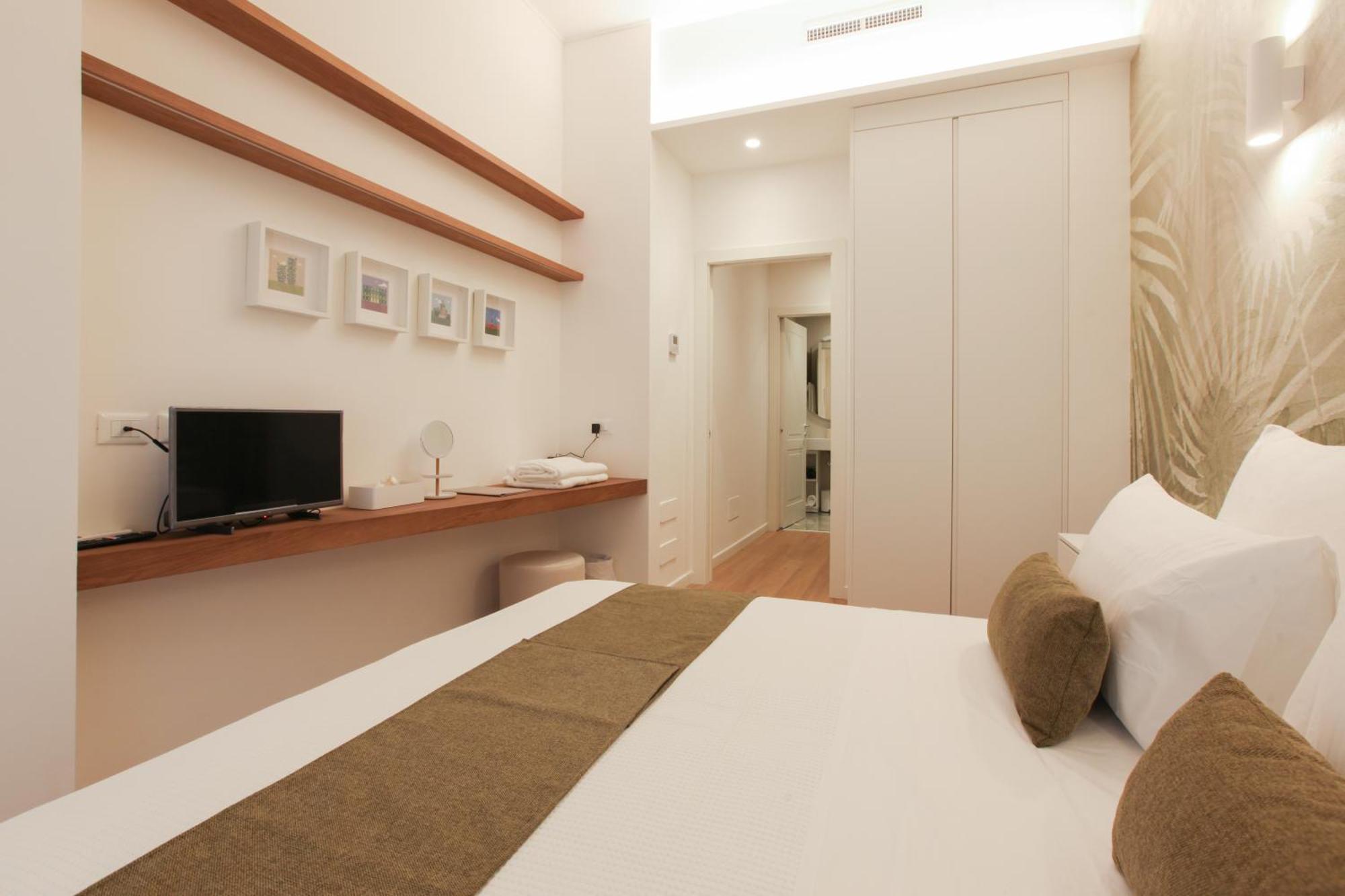 Duomo Dream Brothers Christian Apartment