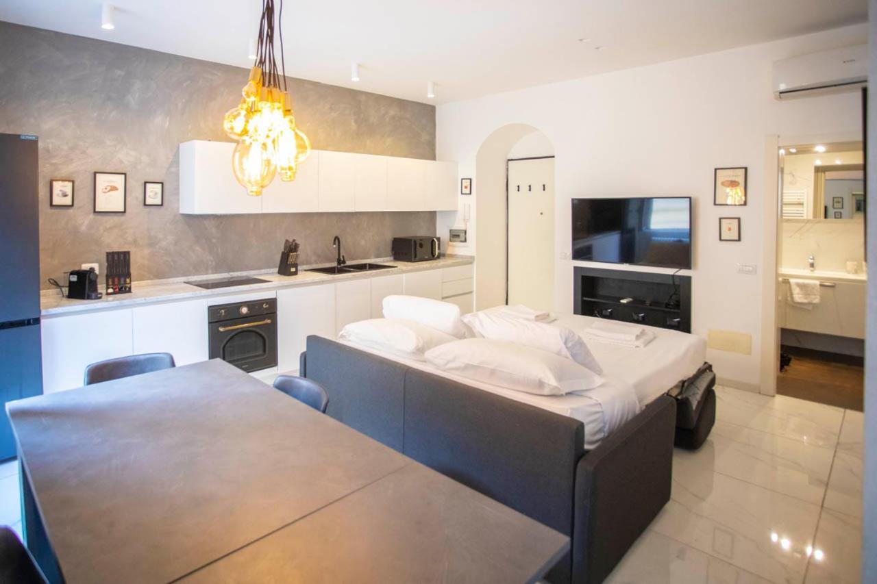 Apartment Porta Venezia - Design Con Balcone - 55mq Mailand