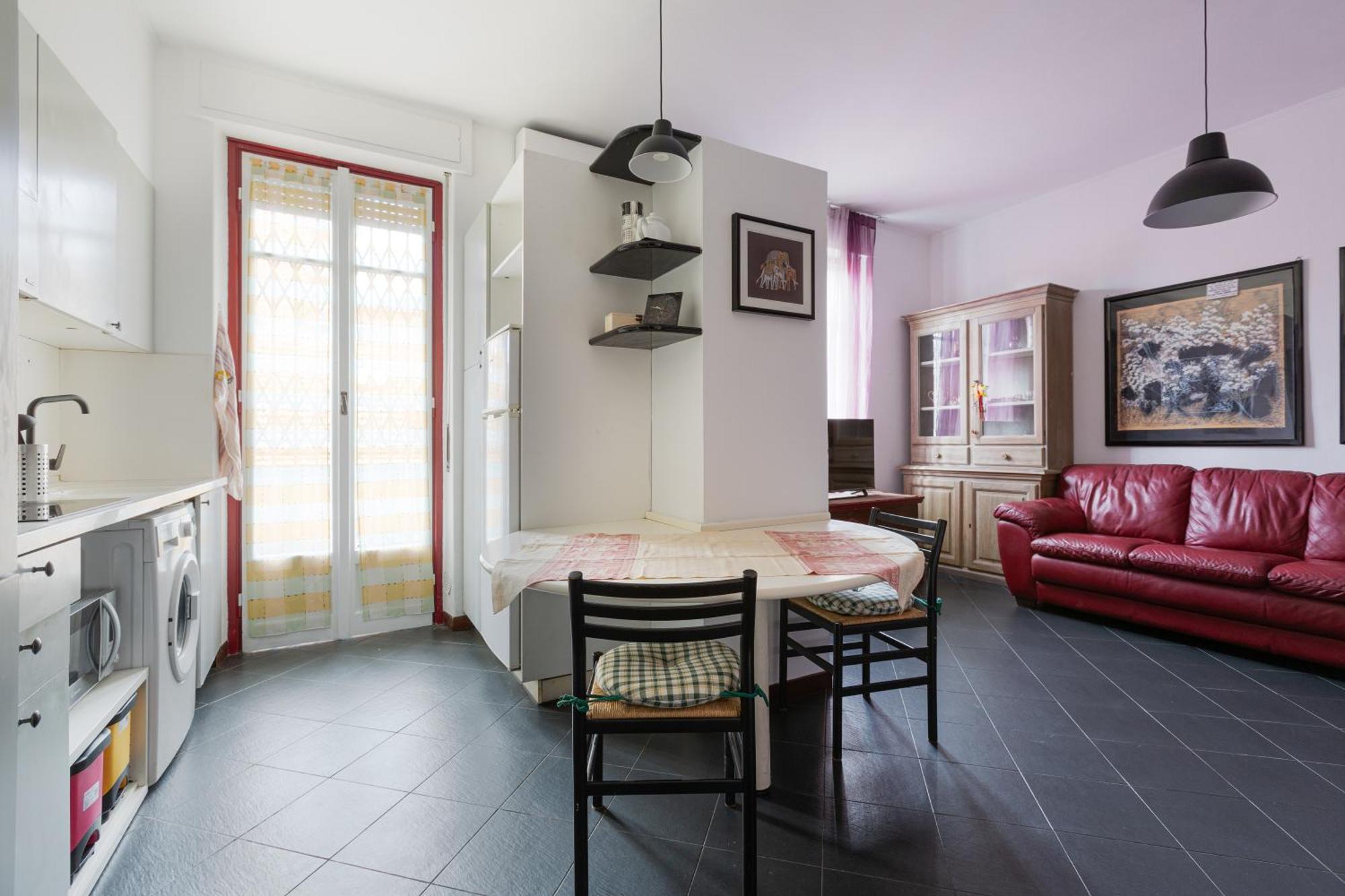 De Angeli M1 - Colorful With Balcony! * Milão