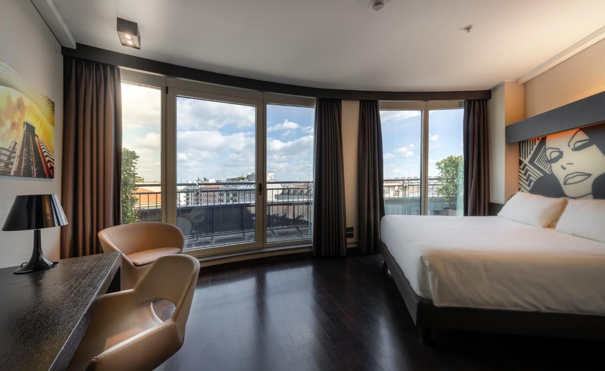 Crowne Plaza City By Ihg Hotel