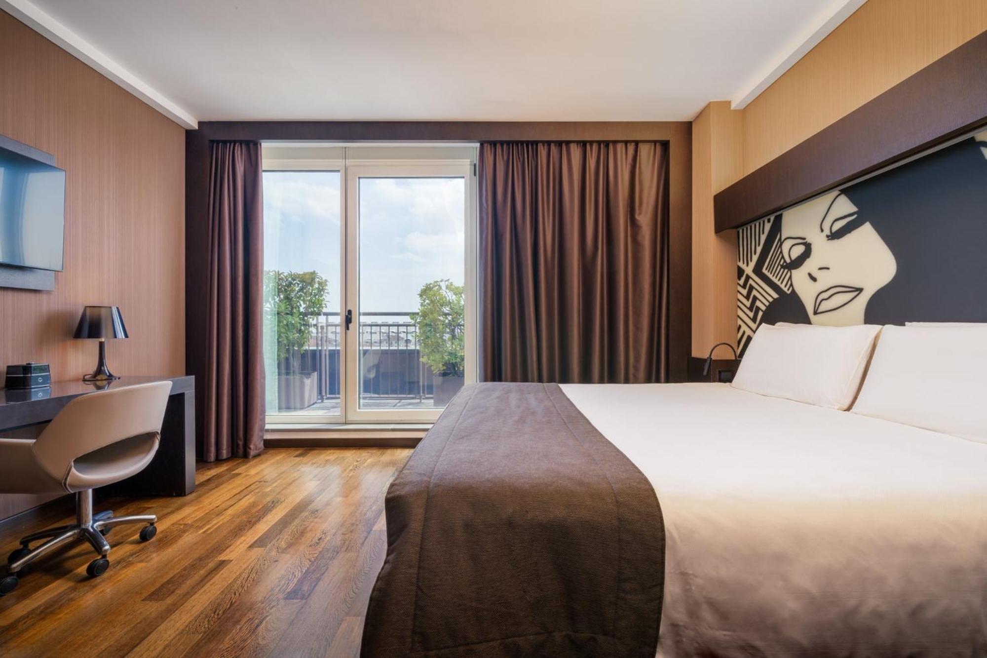 Hotel Crowne Plaza City By Ihg 4*