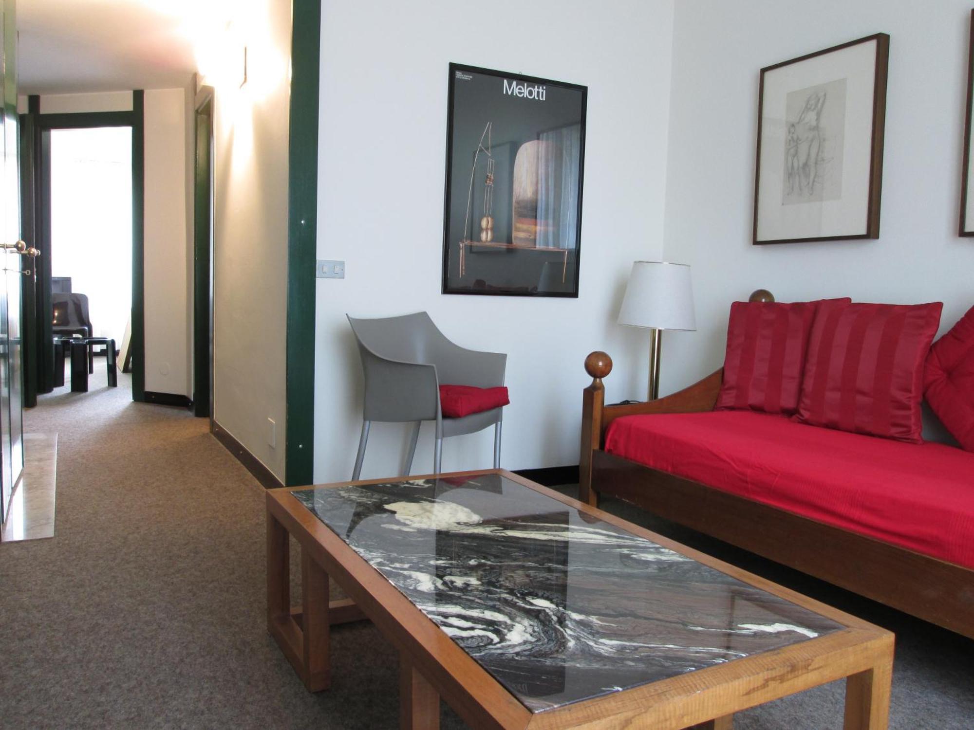 Aparthotel Domus 3*