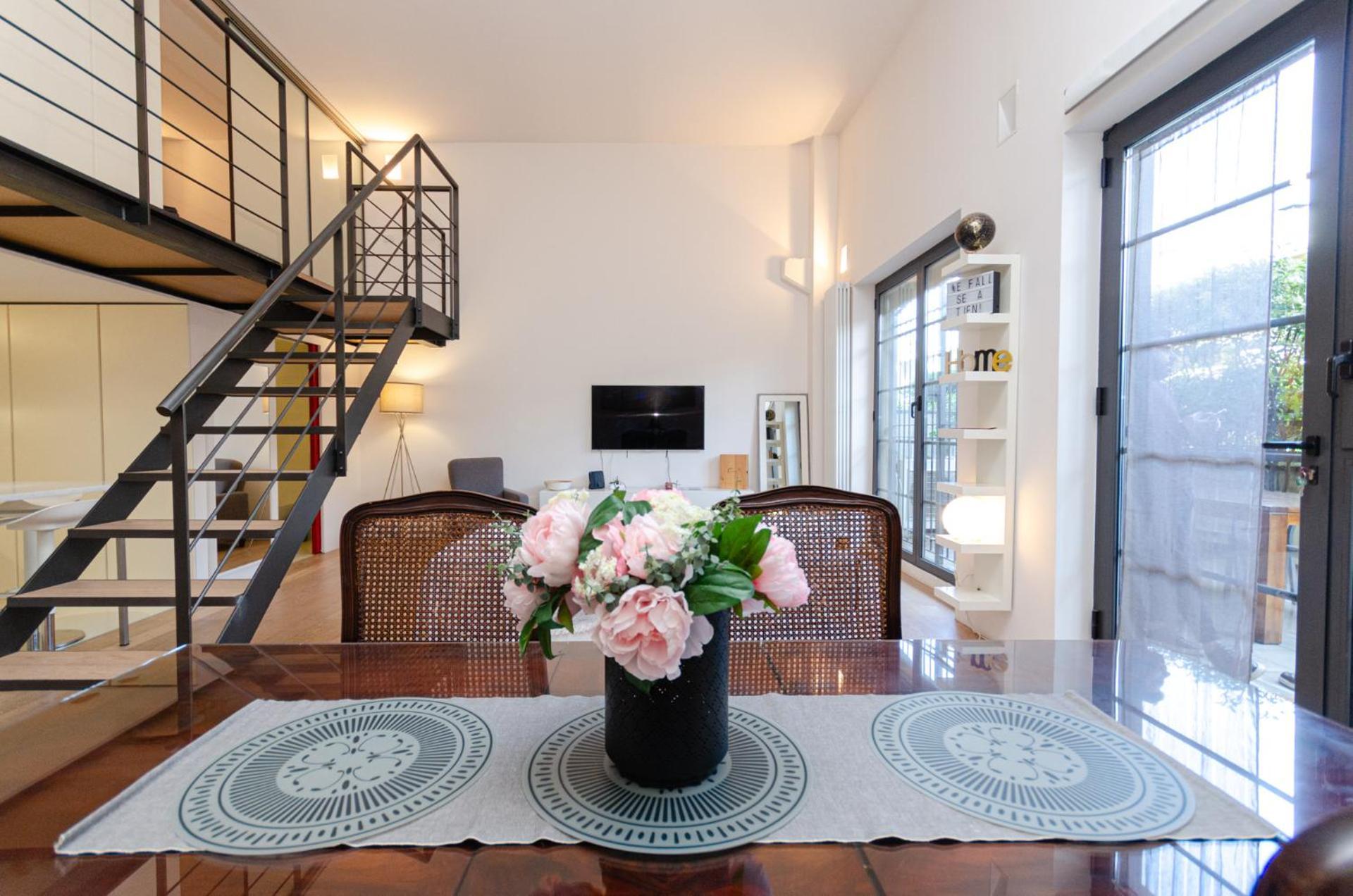 Apartment Vivimihome Loft Su Due Livelli Con Terrazzo Milan
