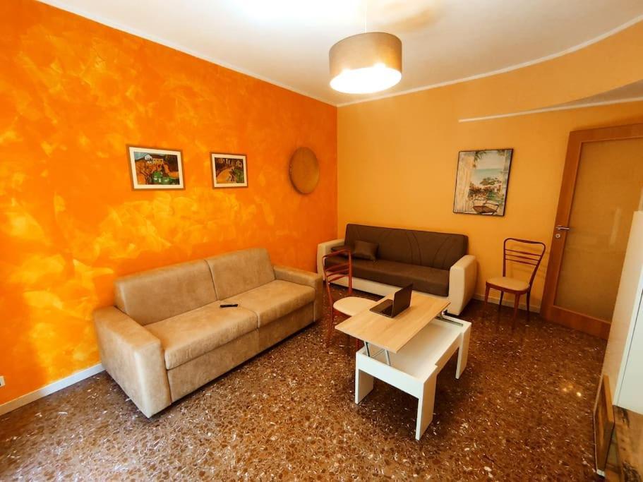 Apartment Mi Affaccio Sulla Piazza Mailand