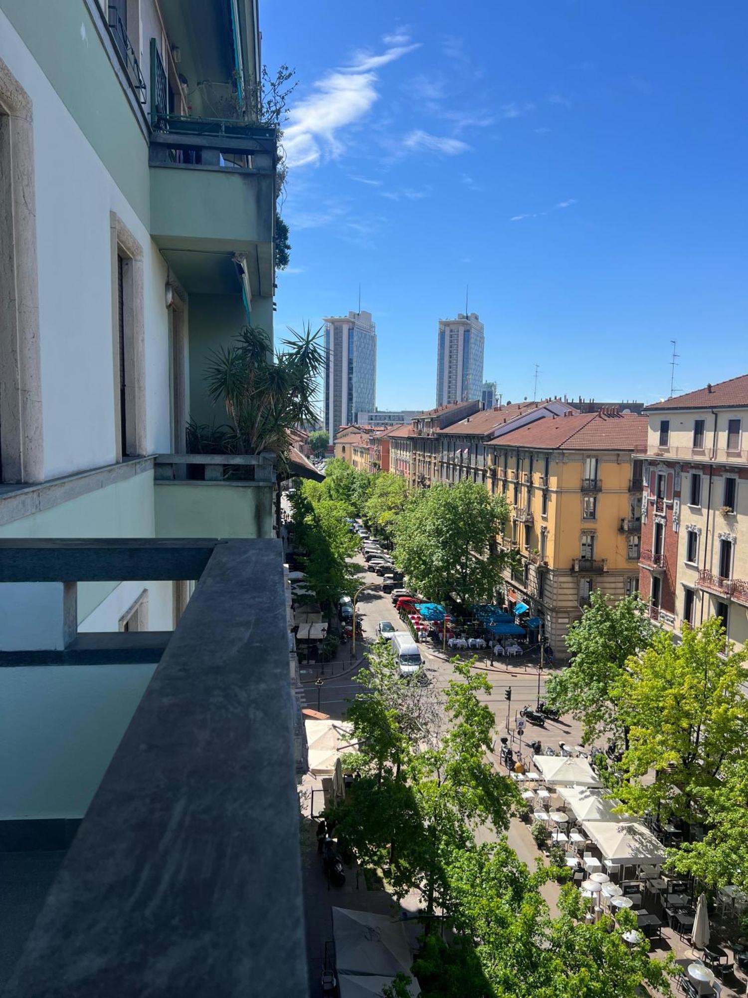Apartamento New With Balcony, Isola Bosco Verticale Milão