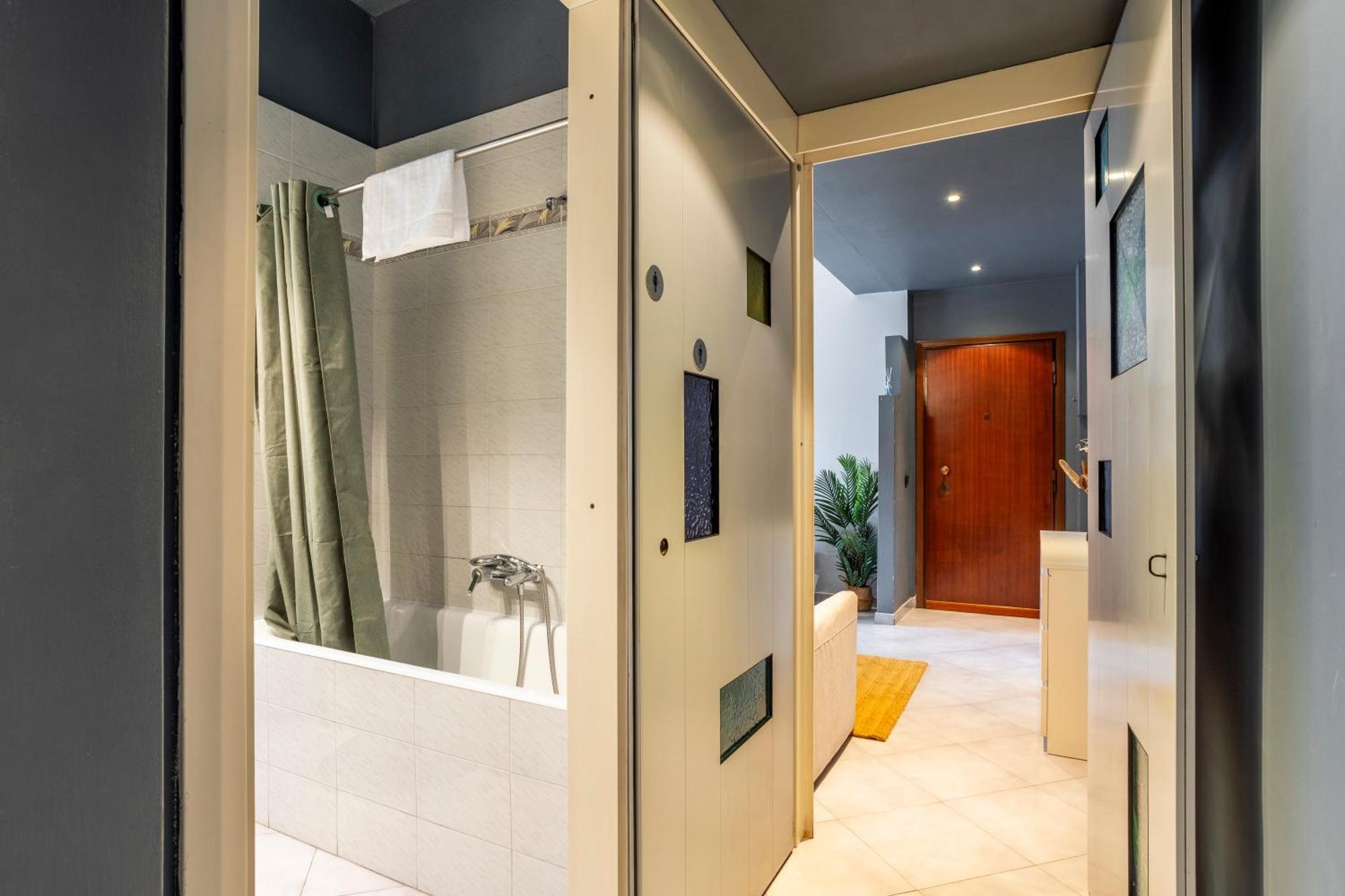 Apartamento - 10 Minutes To Duomo And Train Station *