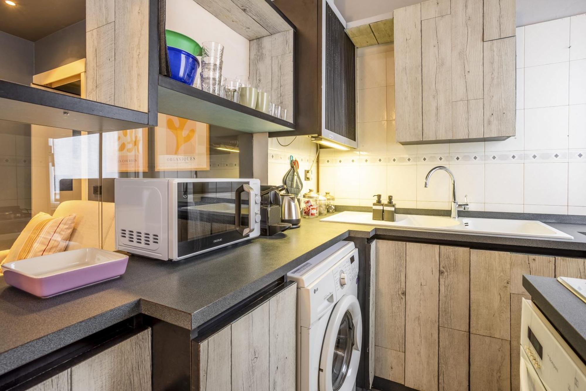 Apartamento - 10 Minutes To Duomo And Train Station *