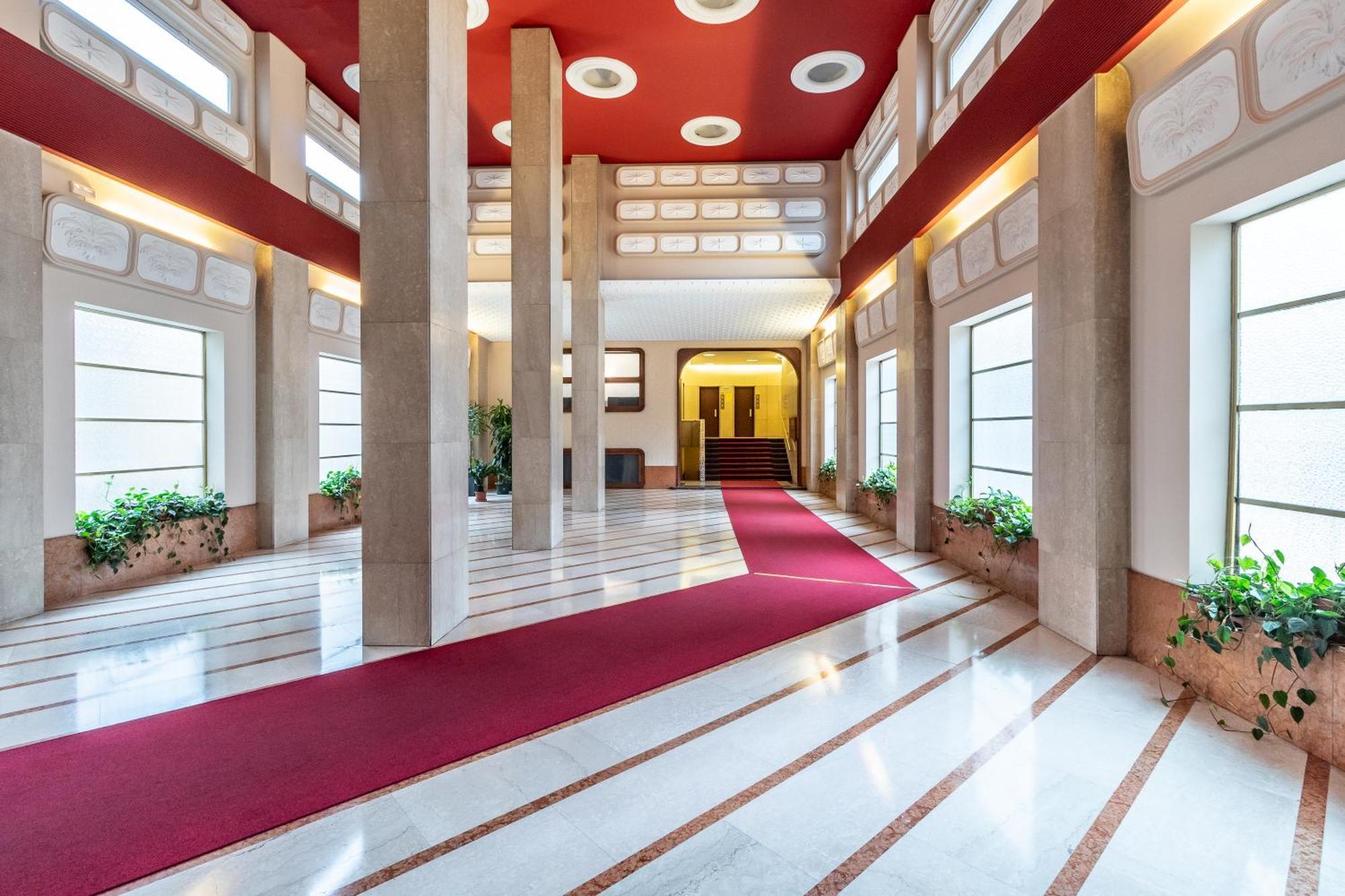 Apartamento Trilocale Vintage Vicino A Con Vista Panoramica Sul Duomo Milão