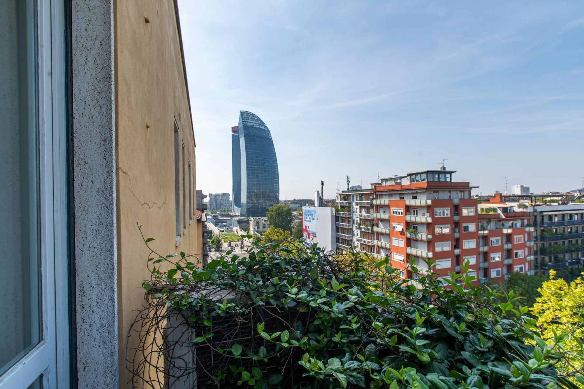 Skyattic - 801 - Citylife - 1 Min Domodossola M5