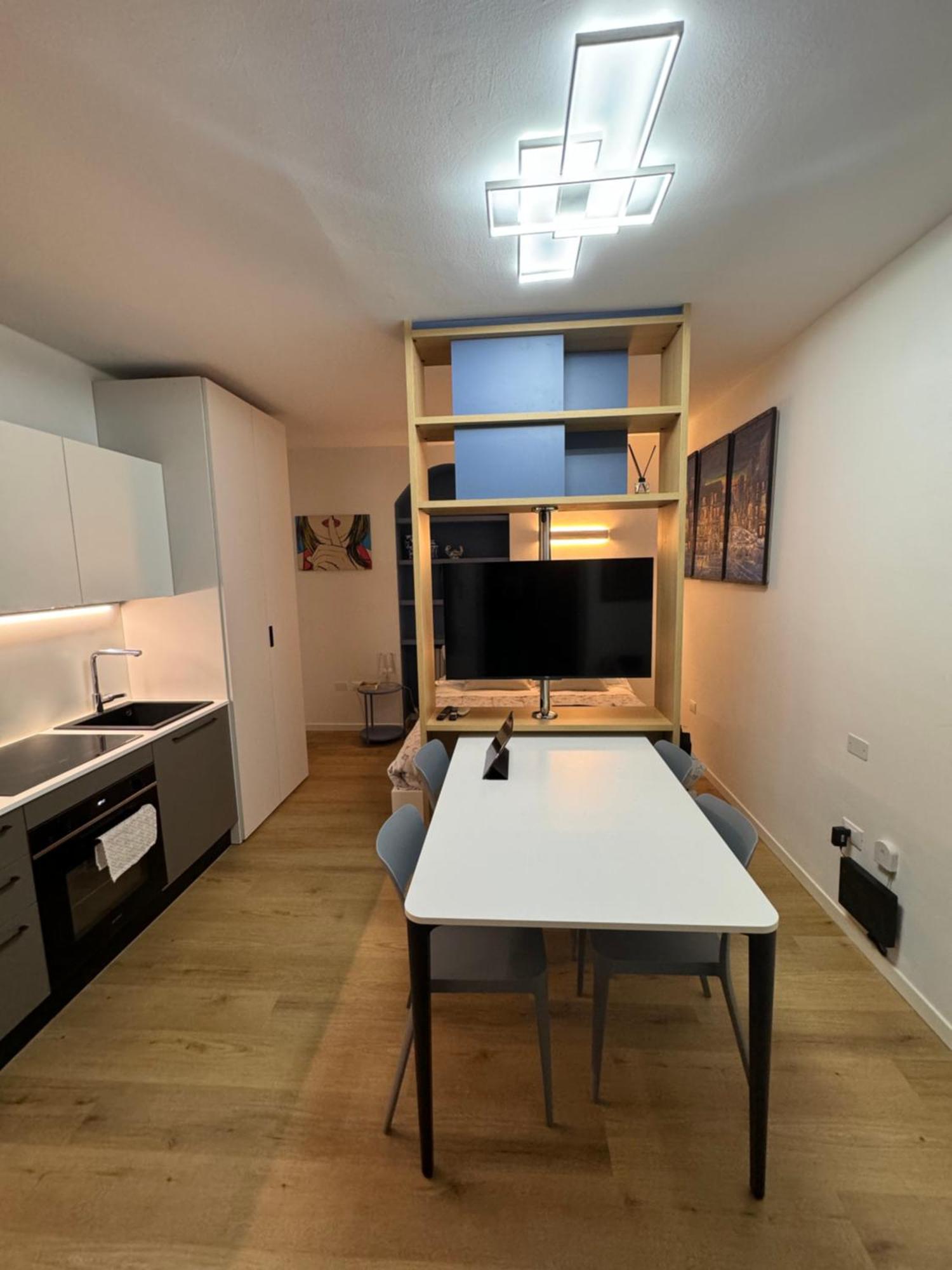 Apartment Loft Bosco Verticale - Isola Milan