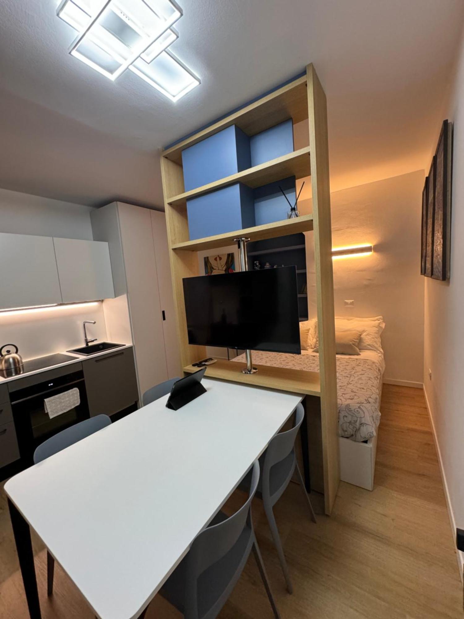 Apartment Loft Bosco Verticale - Isola