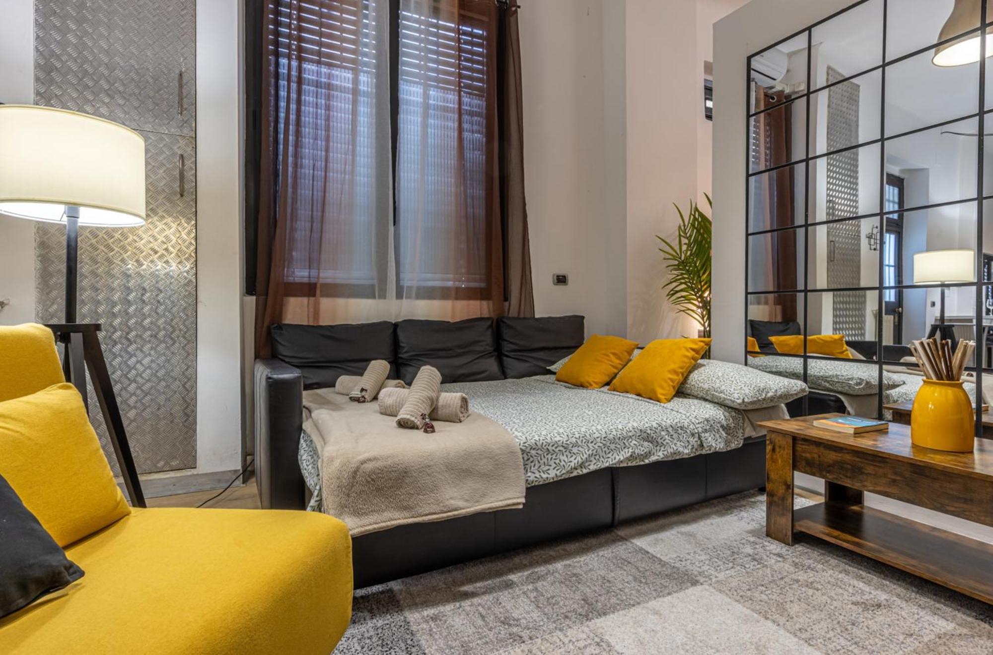 Industrial Loft In Maciacchini - Metro 50m Smartworking & Netflix