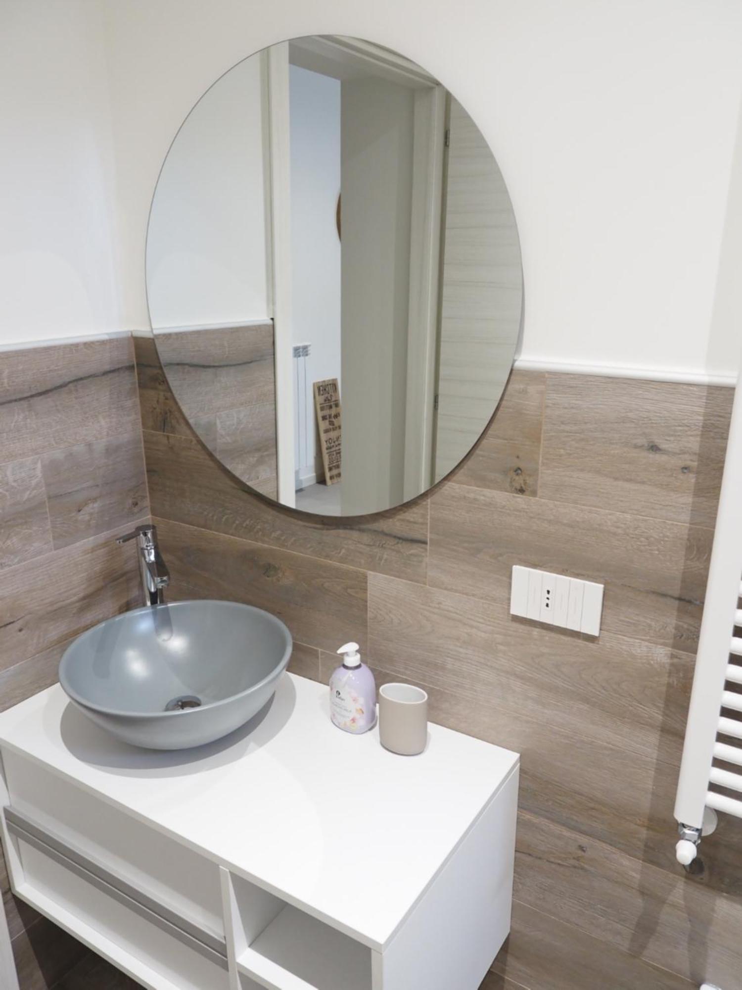 Ihost Luxury - Neg Roli 8