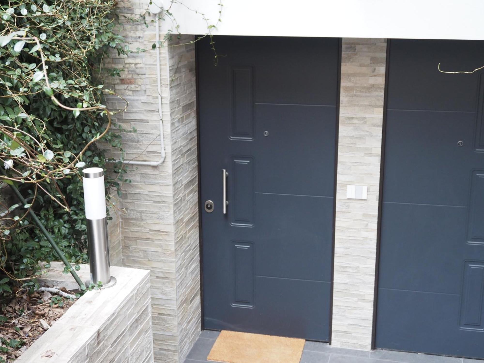 Apartment Ihost Luxury - Neg Roli 8 *