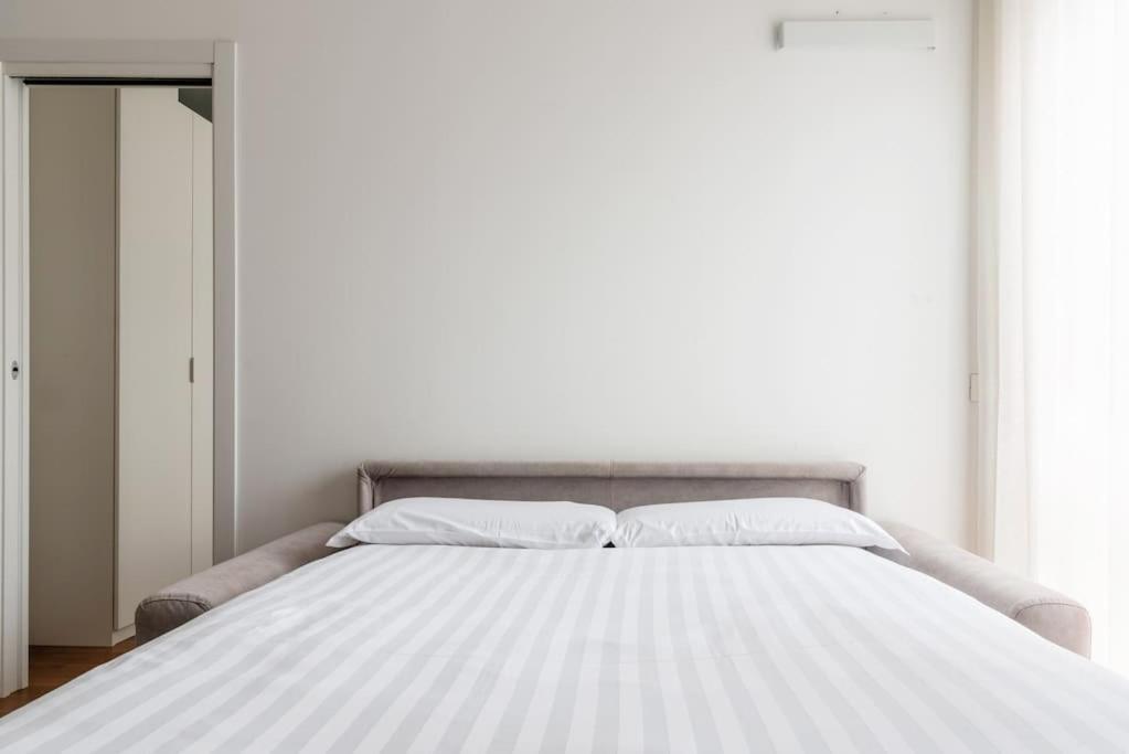 Da Mauro Sui Navigli Bilocale Vista Darsena Apartamento Milão