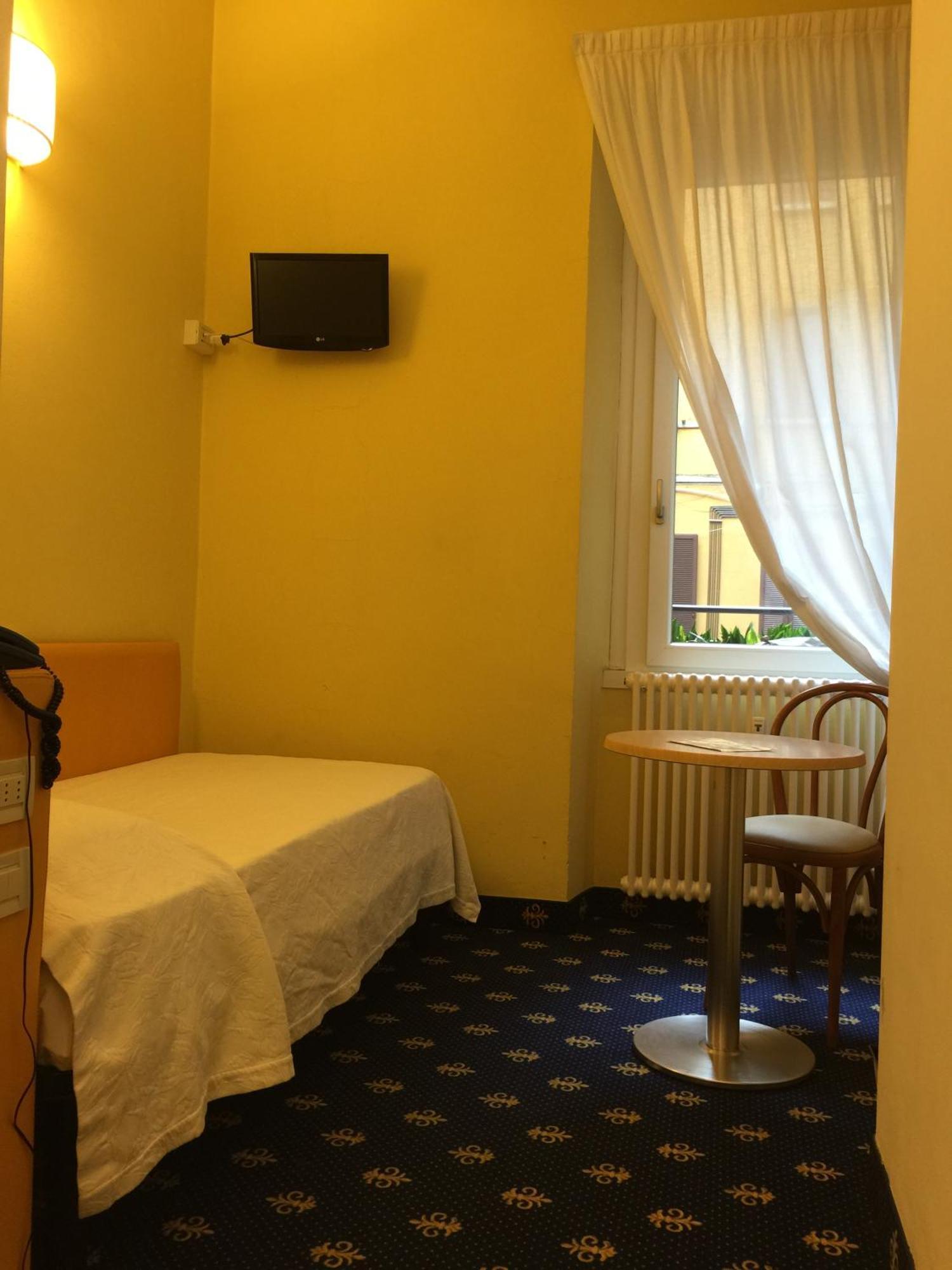 Hotel My