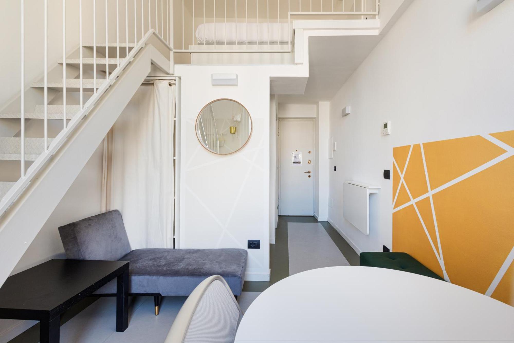 Magenta Long Let Apts Milan