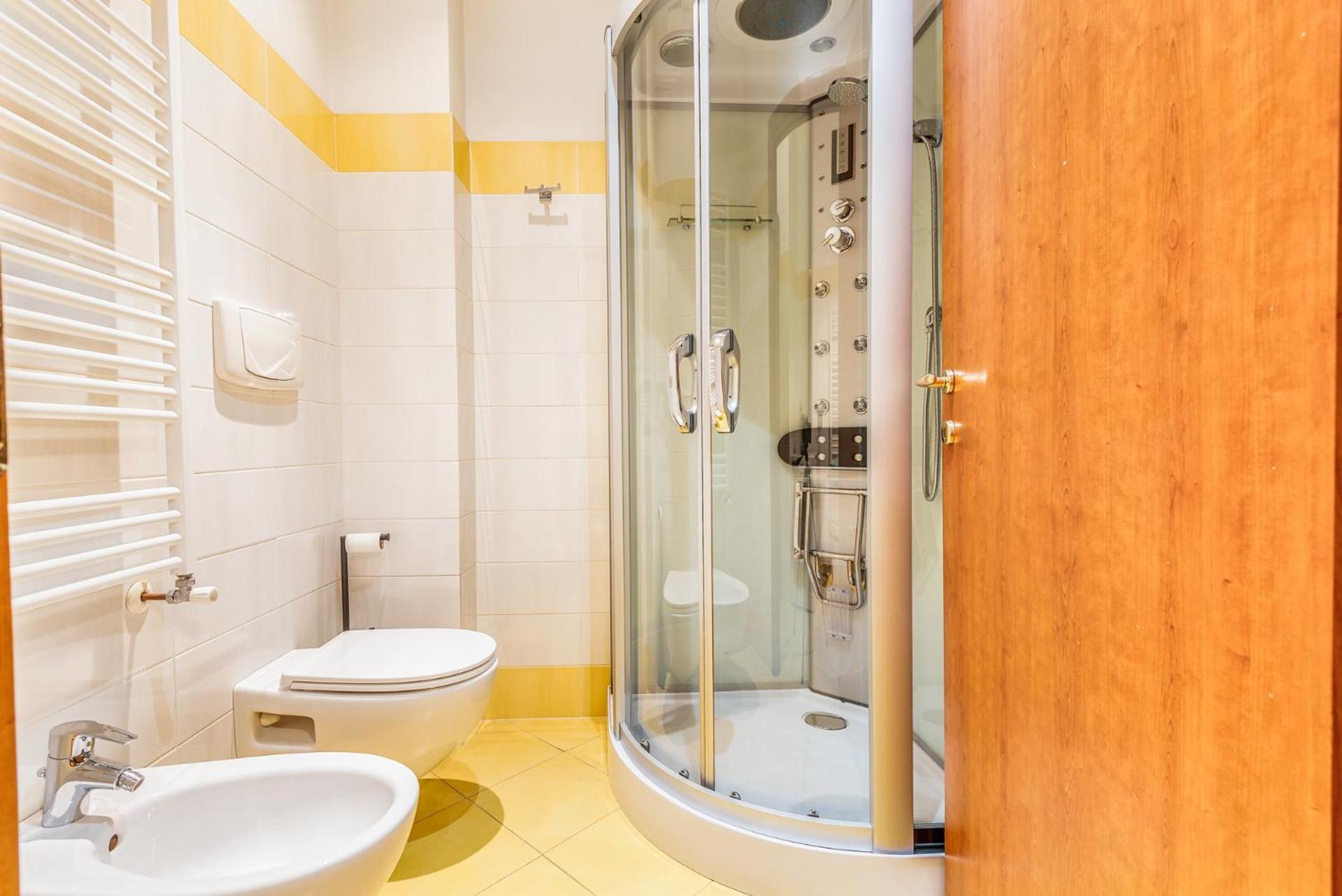 Apartment Brand New Centrale Via Soperga- 2pax- Wifi