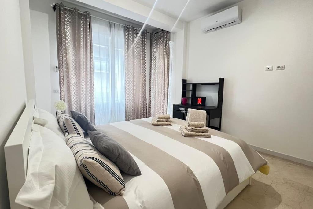 Apartment New And Elegant On The Navigli Netflix E