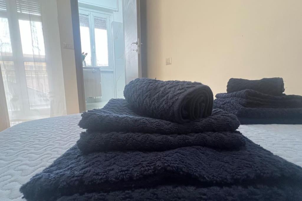 New And Elegant On The Navigli Netflix E Apartment Mailand