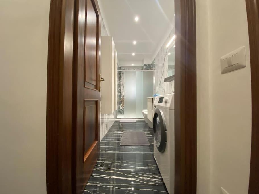 Apartment New And Elegant On The Navigli Netflix E