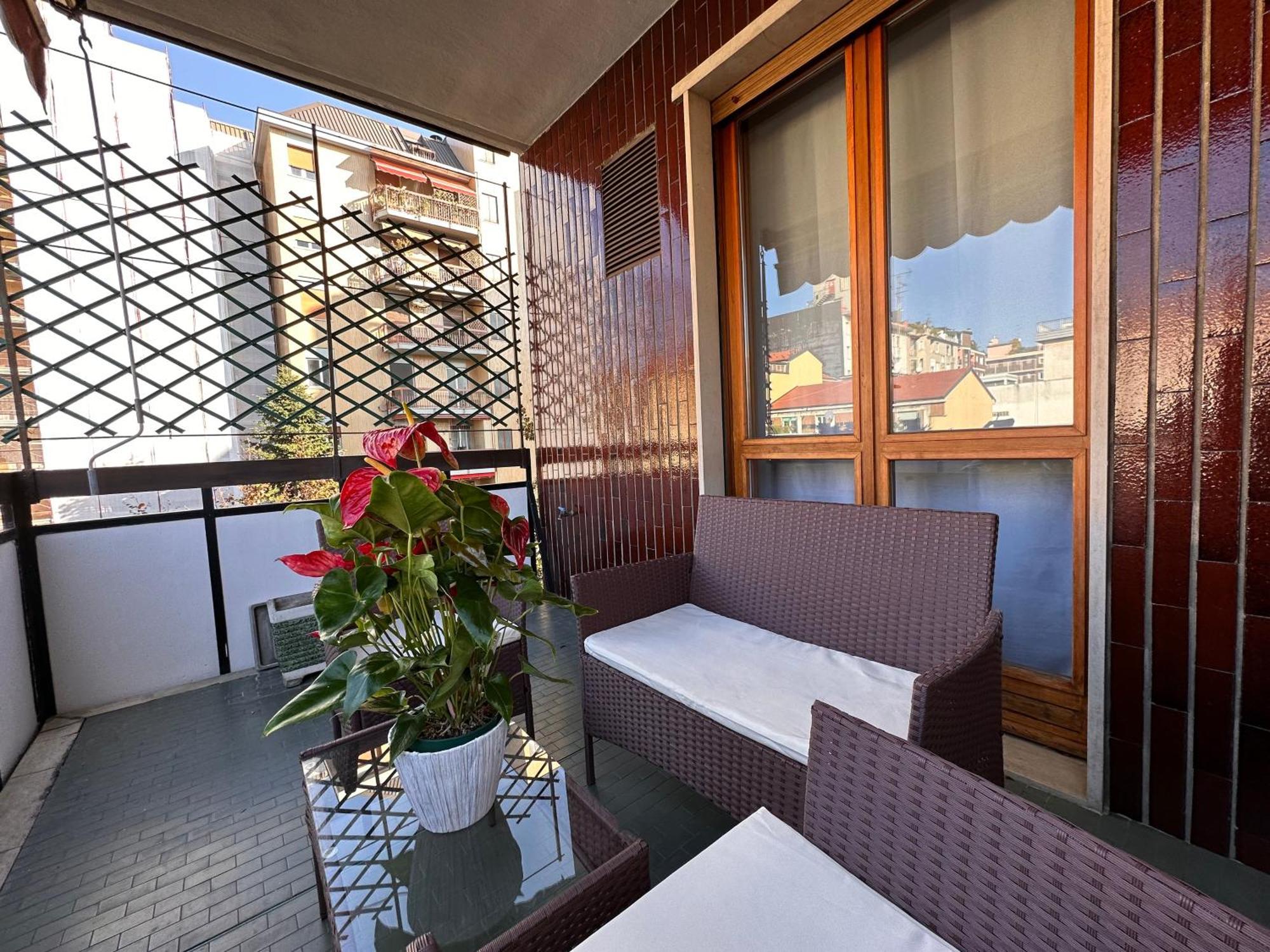 Apartamento Bwr - In Zona Sempione-tre Torri, Via Alberti Milão
