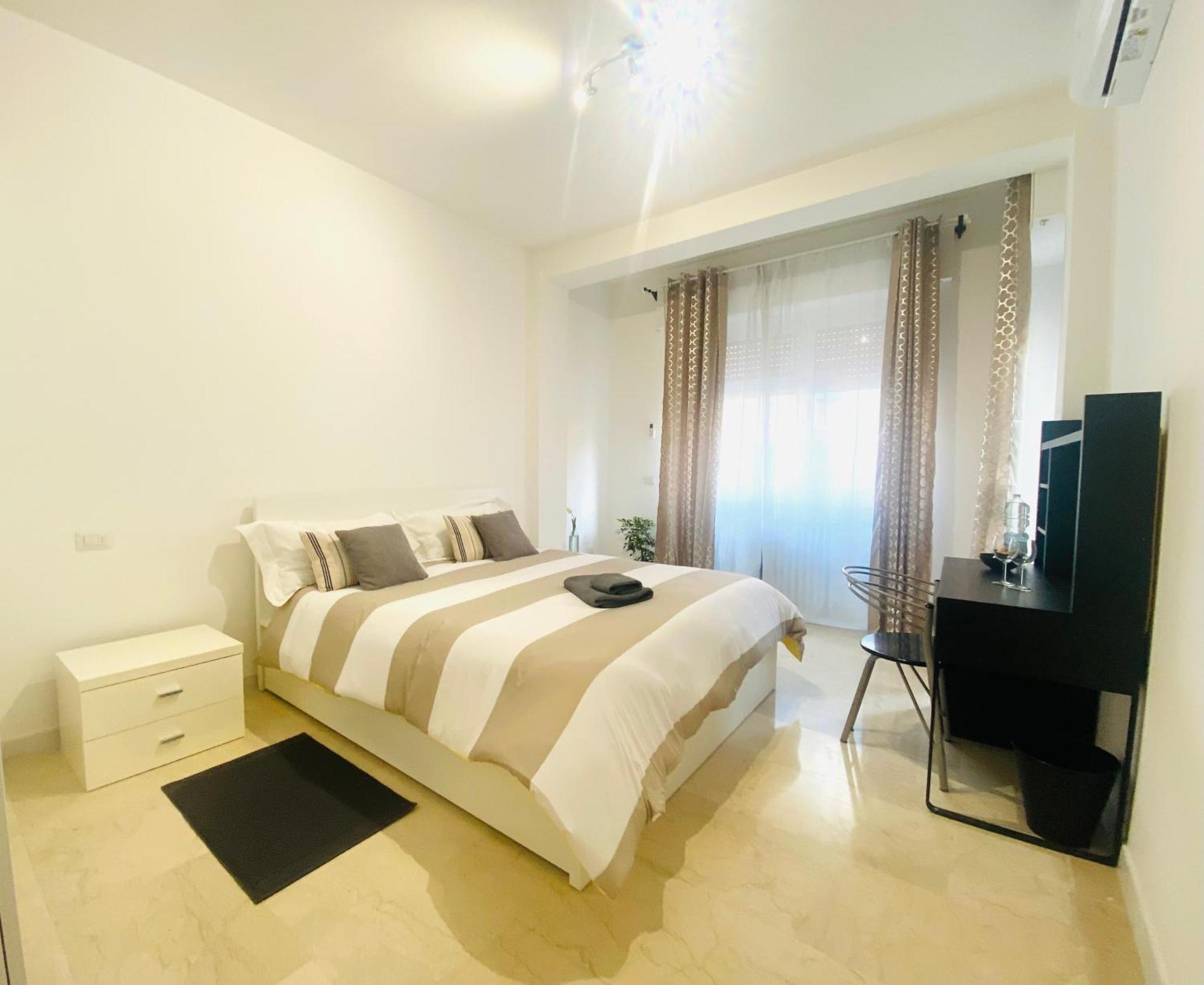 New And Elegant On The Navigli Netflix E Mailand