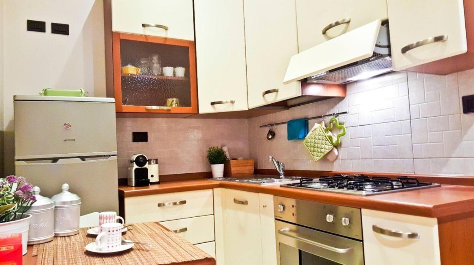 Porta Romana, Charming And Lovely Apartamento