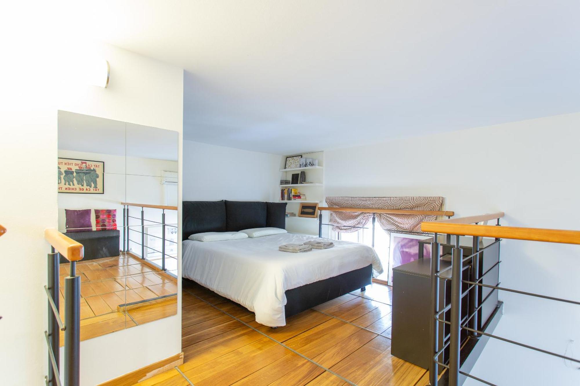 Mercato 5 Apartamento *