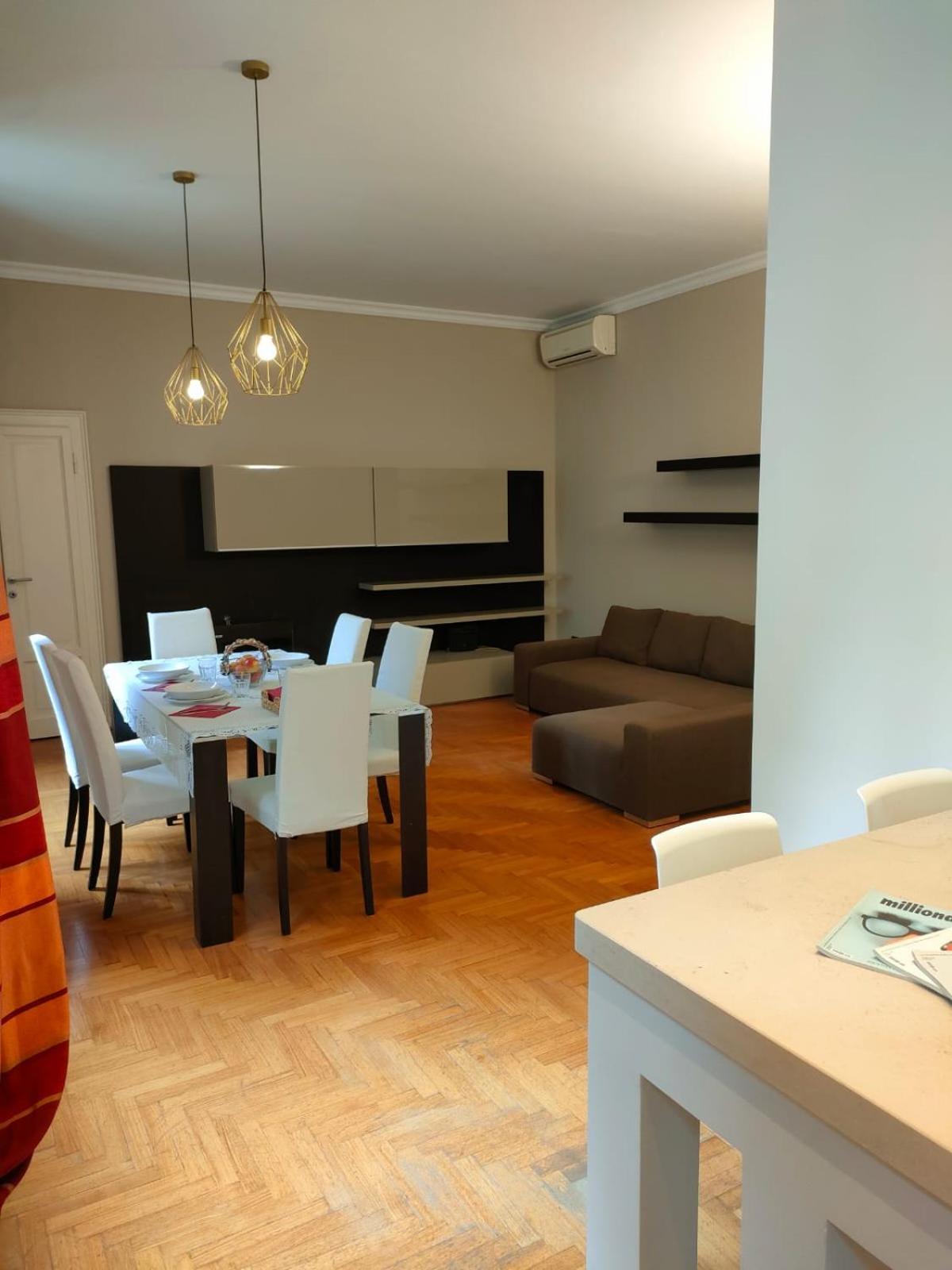 Apartment Esclusive & Elegant Loft, Duomo 10 Minutes