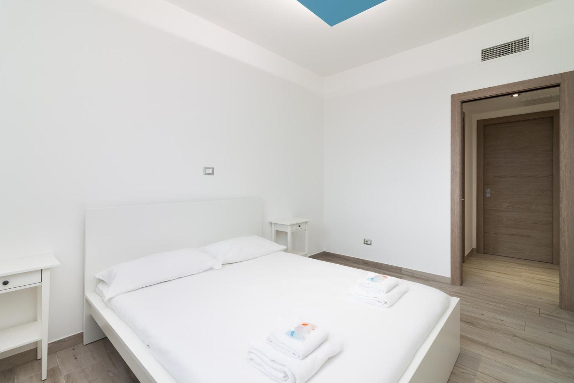 Nuovissimo Attico 17esimo Piano, 10 Posti Letto Apartment *