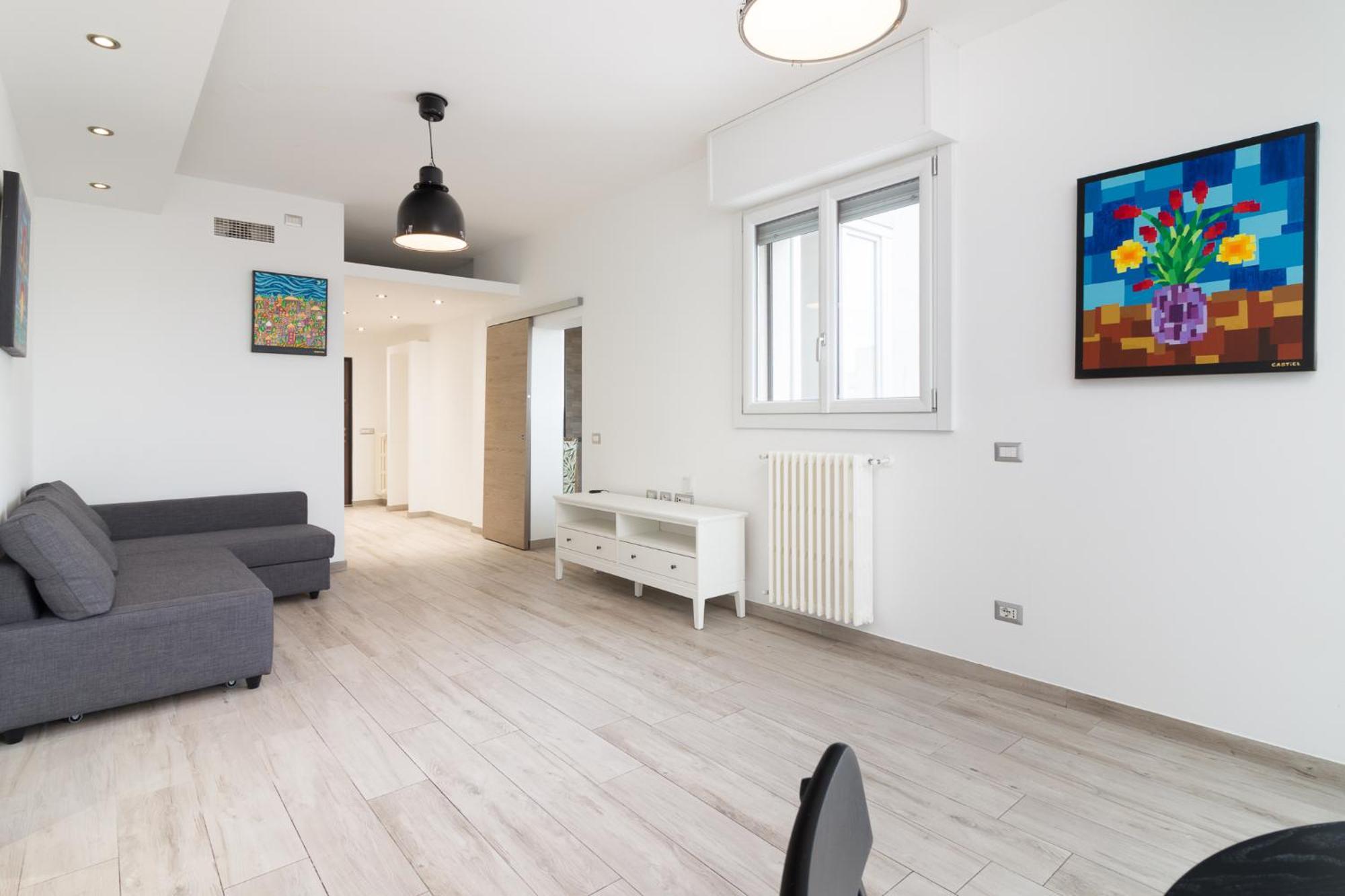 Nuovissimo Attico 17esimo Piano, 10 Posti Letto Apartment *