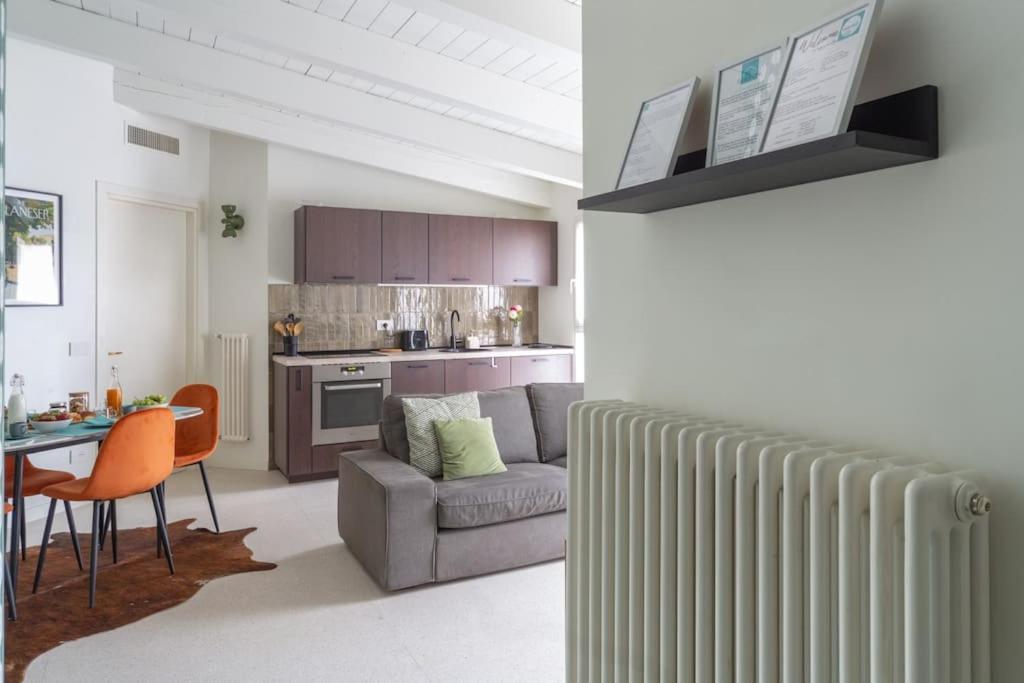 Castaldi Charming Suite-hosted By Sweetstay Apartment *