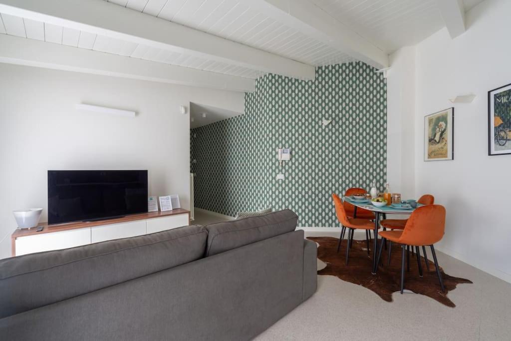 Apartment Castaldi Charming Suite-hosted By Sweetstay *