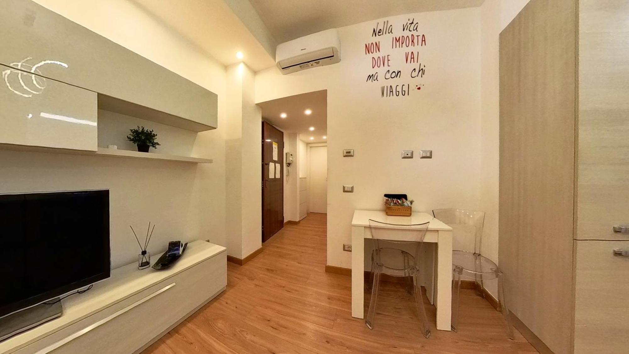 N&ghomesweethome Raffaelloelegante Ideale Affari Apartamento