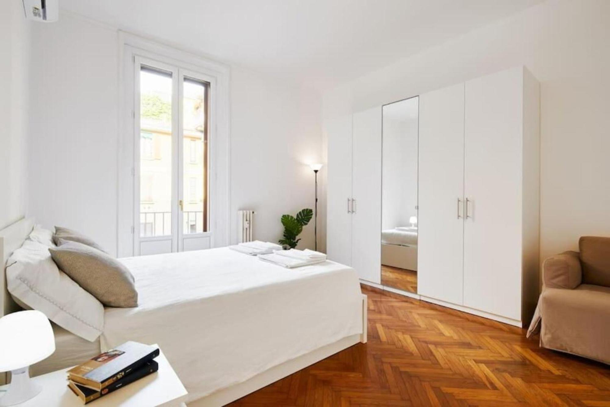 Apartment Duomo-fiera - Five Stars Milanese Style By Halldis
